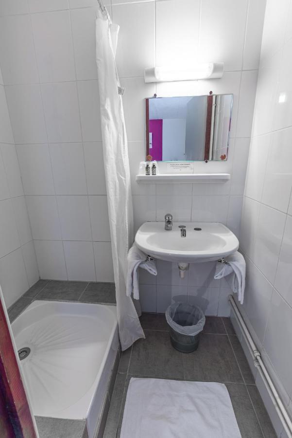 Le Clos Grand Pradines  Bagian luar foto