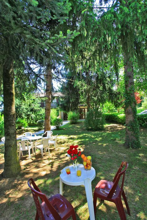 Le Clos Grand Pradines  Bagian luar foto